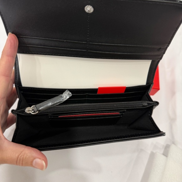 NWT Valentino by Mario - Picture 2 of 3